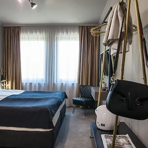 Otel Reverence Boutique